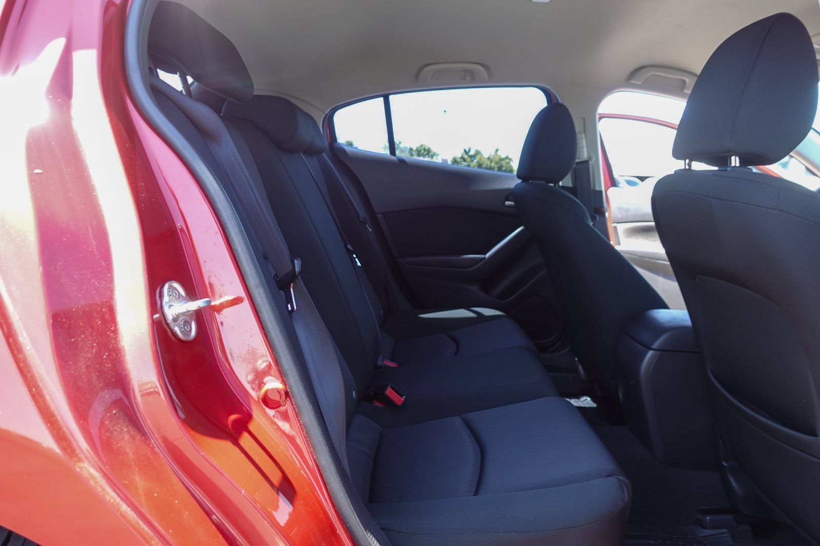 Used 2014 MAZDA MAZDA3 i Sport FWD image 14
