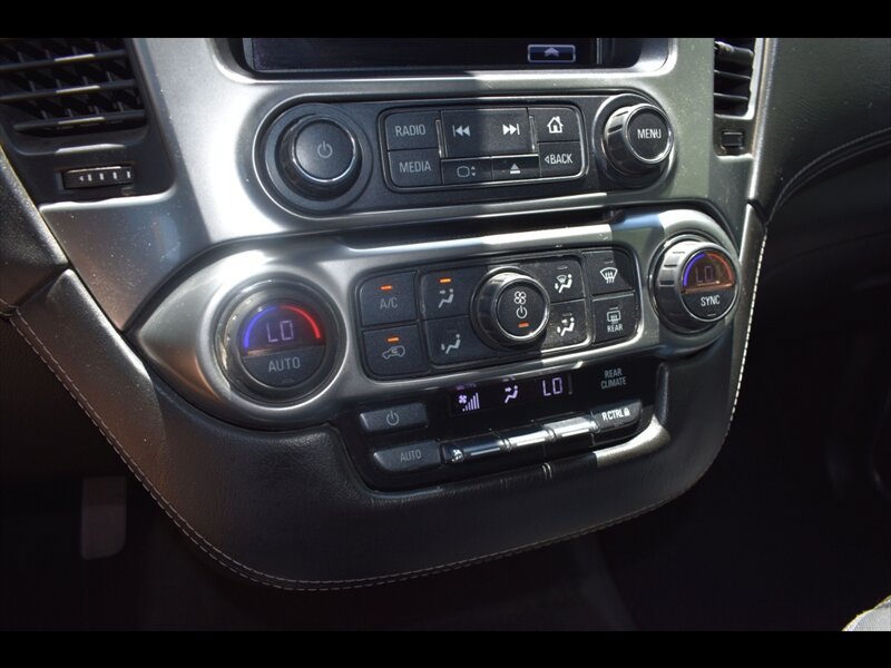 Used 2017 Chevrolet Suburban LS RWD image 12