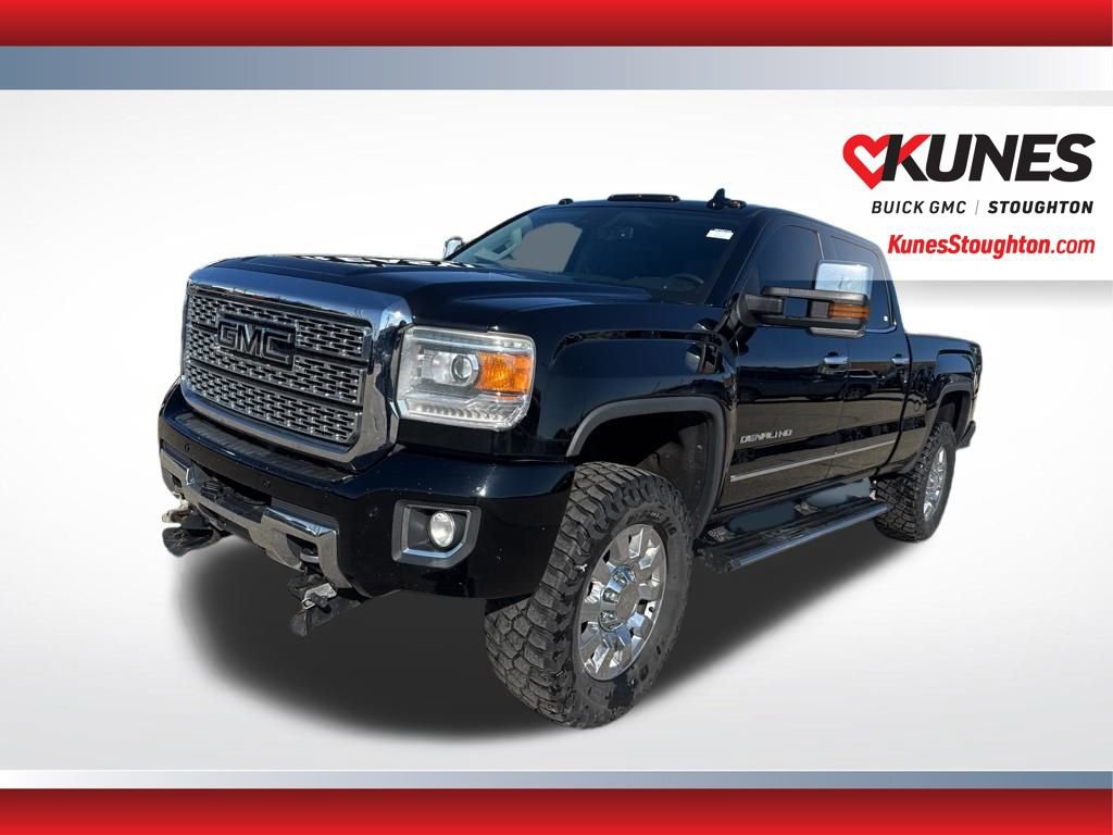 Used 2015 GMC Sierra 2500 Denali w/ Driver Alert Package image 4