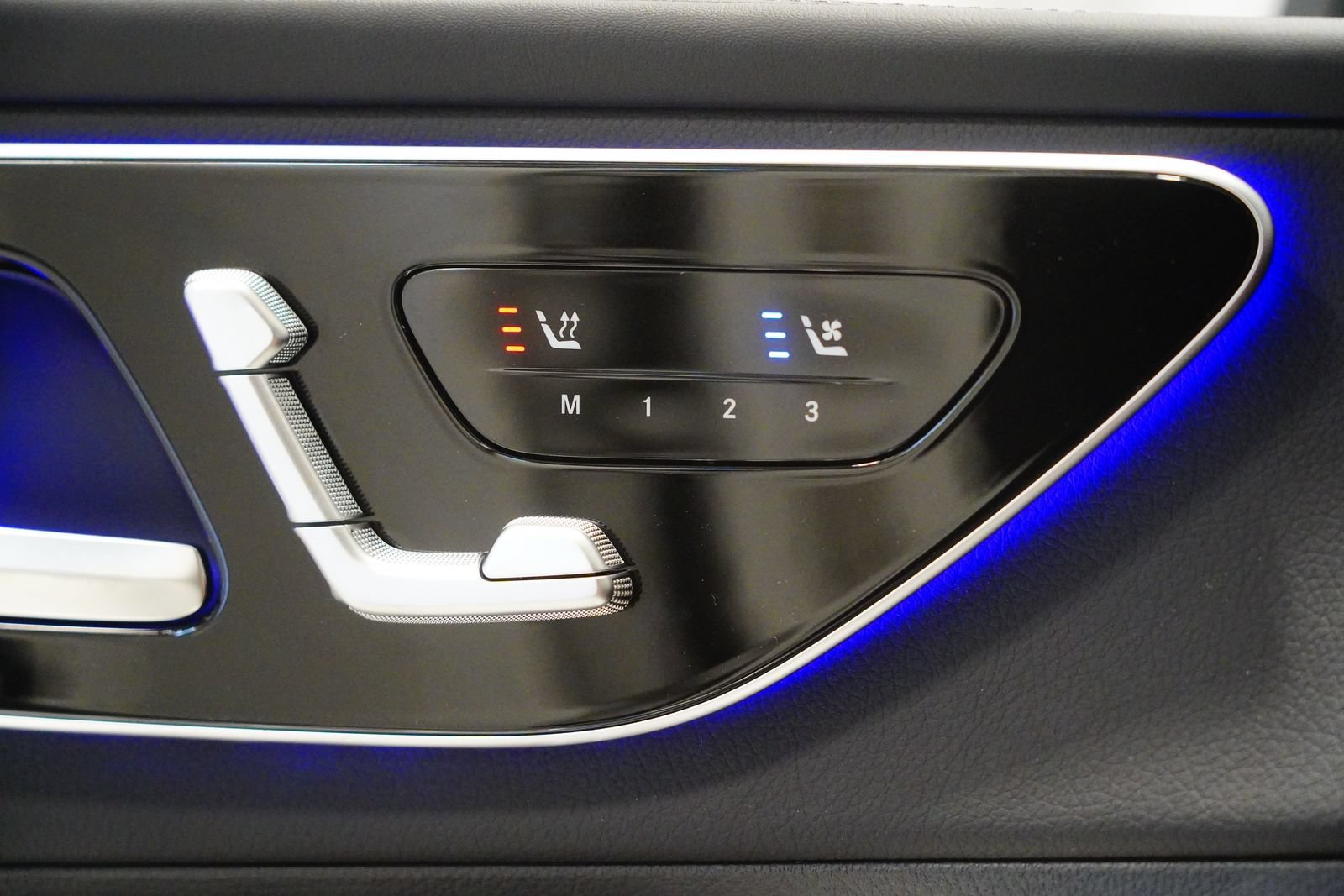 New 2026 Mercedes-Benz GLC 300 4MATIC image 29