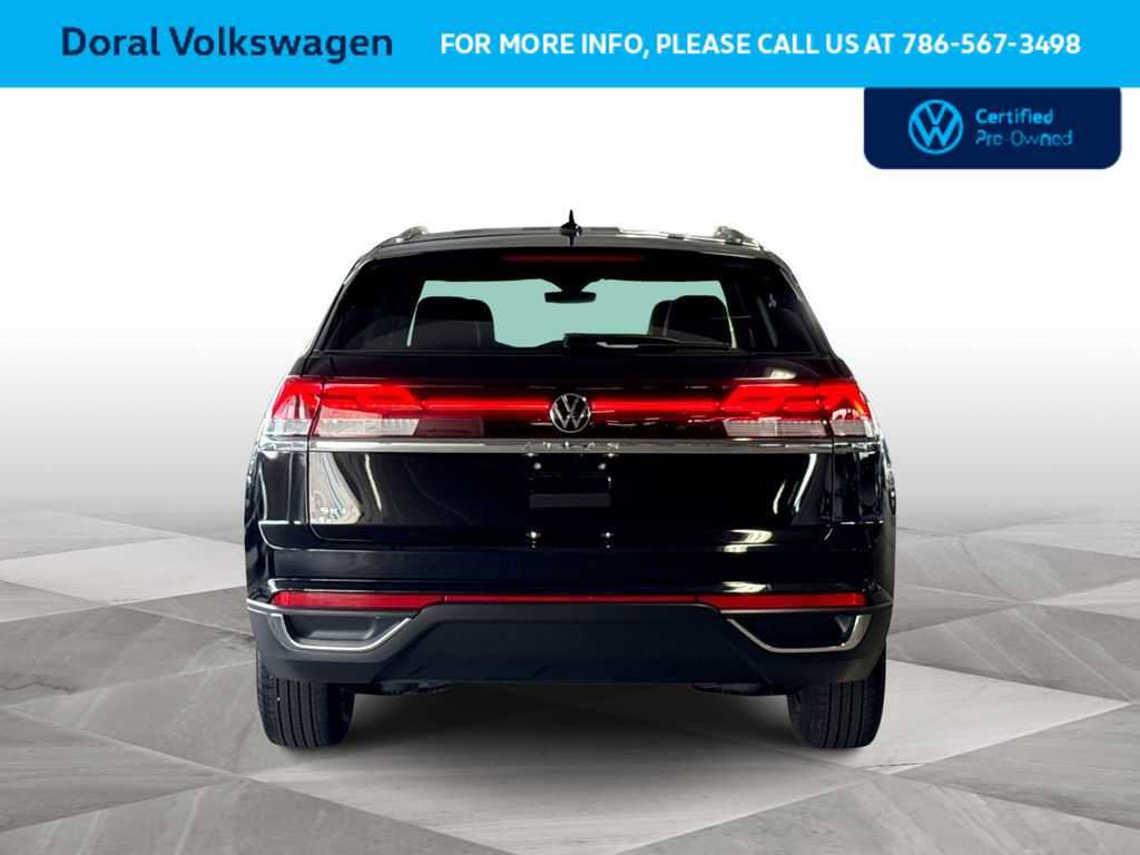 Certified 2024 Volkswagen Atlas Cross Sport SE FWD image 7