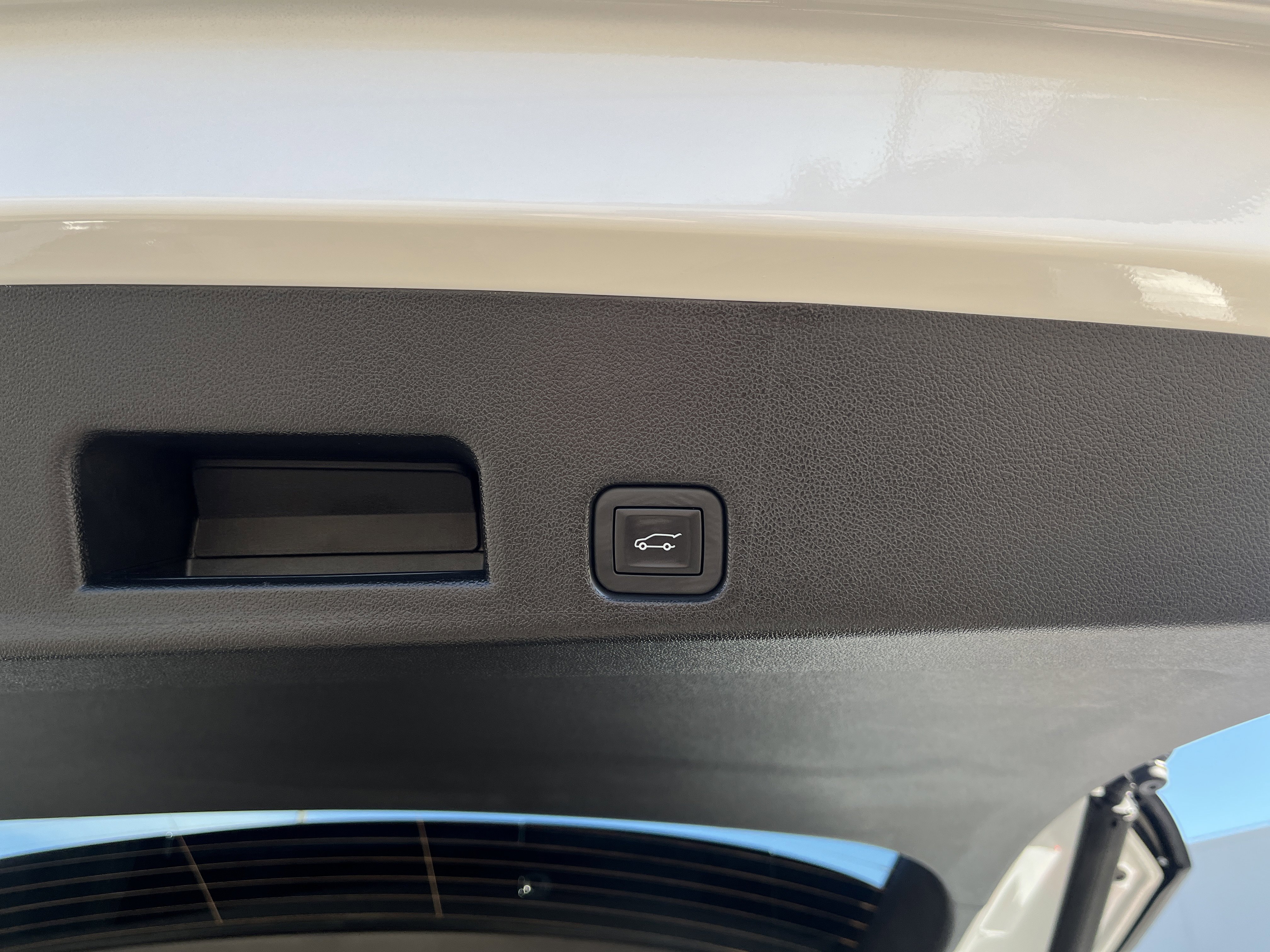 Used 2025 Buick Enclave Sport Touring w/ LPO, Floor Liner Package image 21