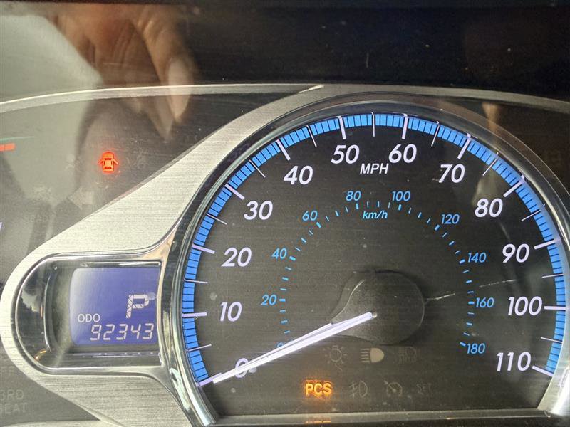 Used 2013 Toyota Sienna Limited w/ Premium Pkg image 39