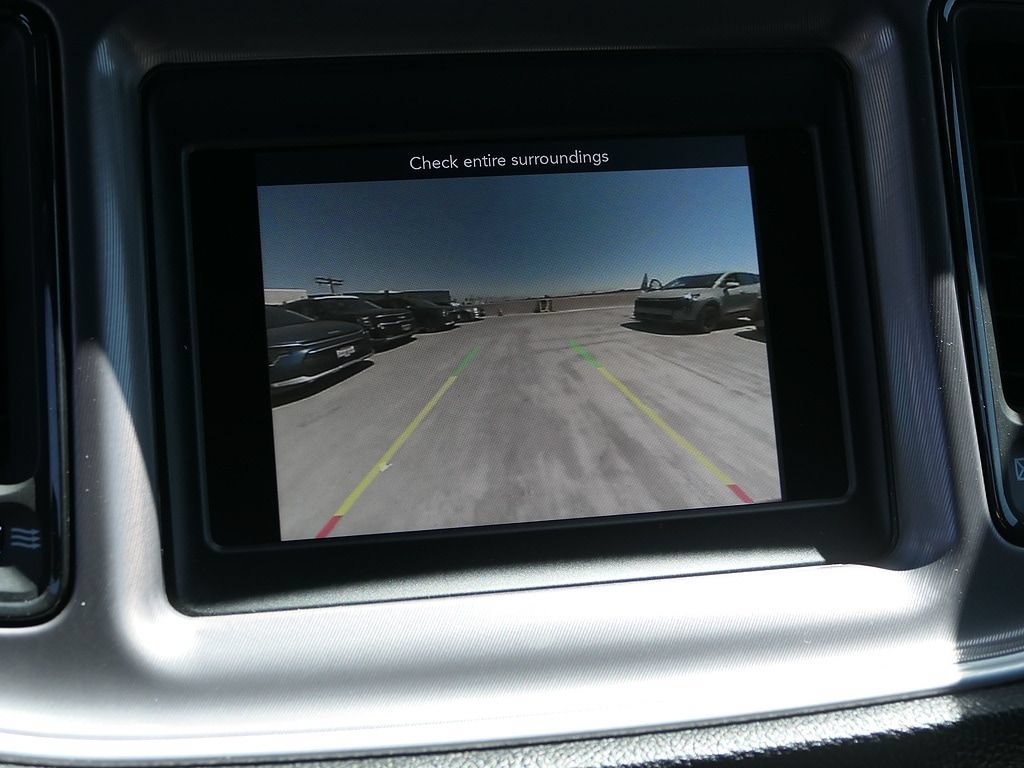 Used 2022 Dodge Challenger SXT RWD image 19
