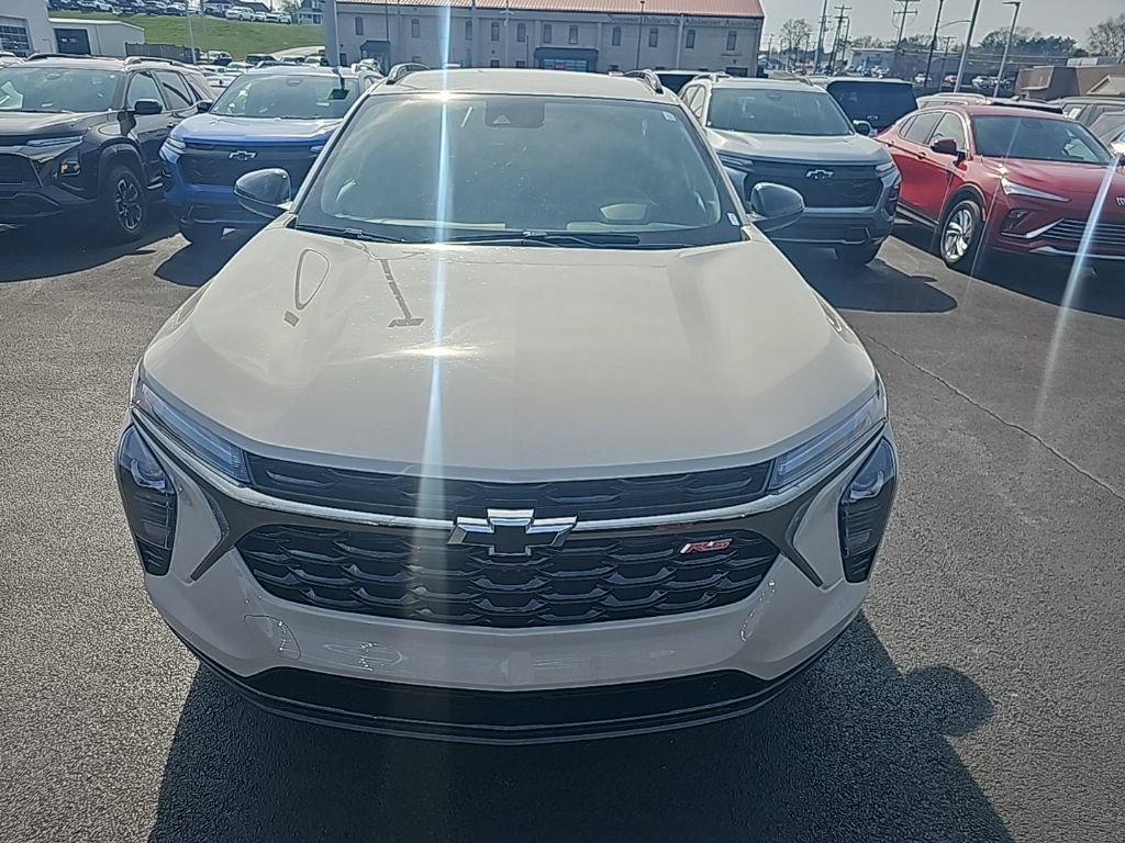 New 2026 Chevrolet Trax RS image 2