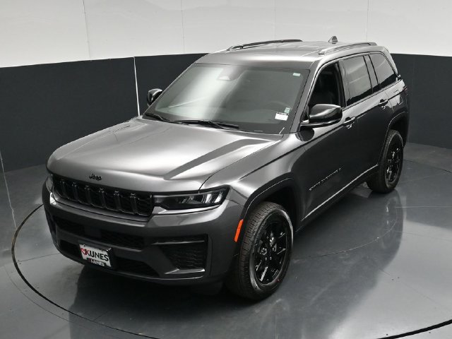 New 2026 Jeep Grand Cherokee Altitude AWD/4WD image 51