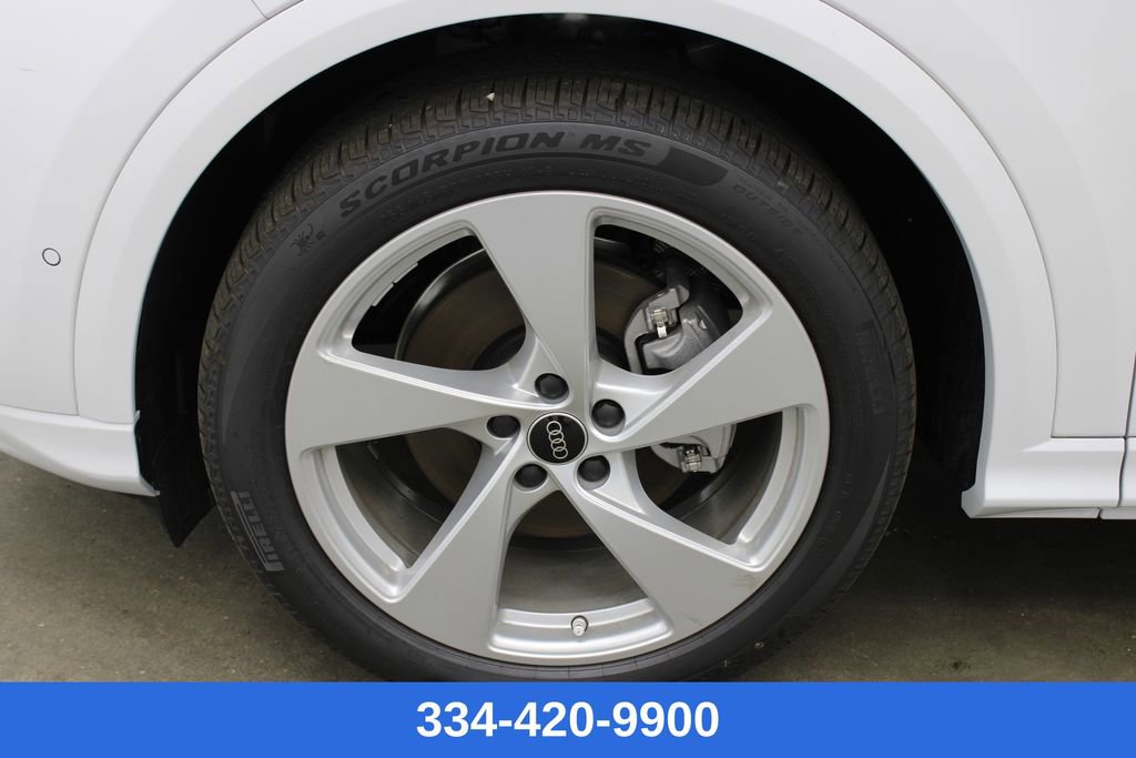 New 2025 Audi Q5 Prestige image 28