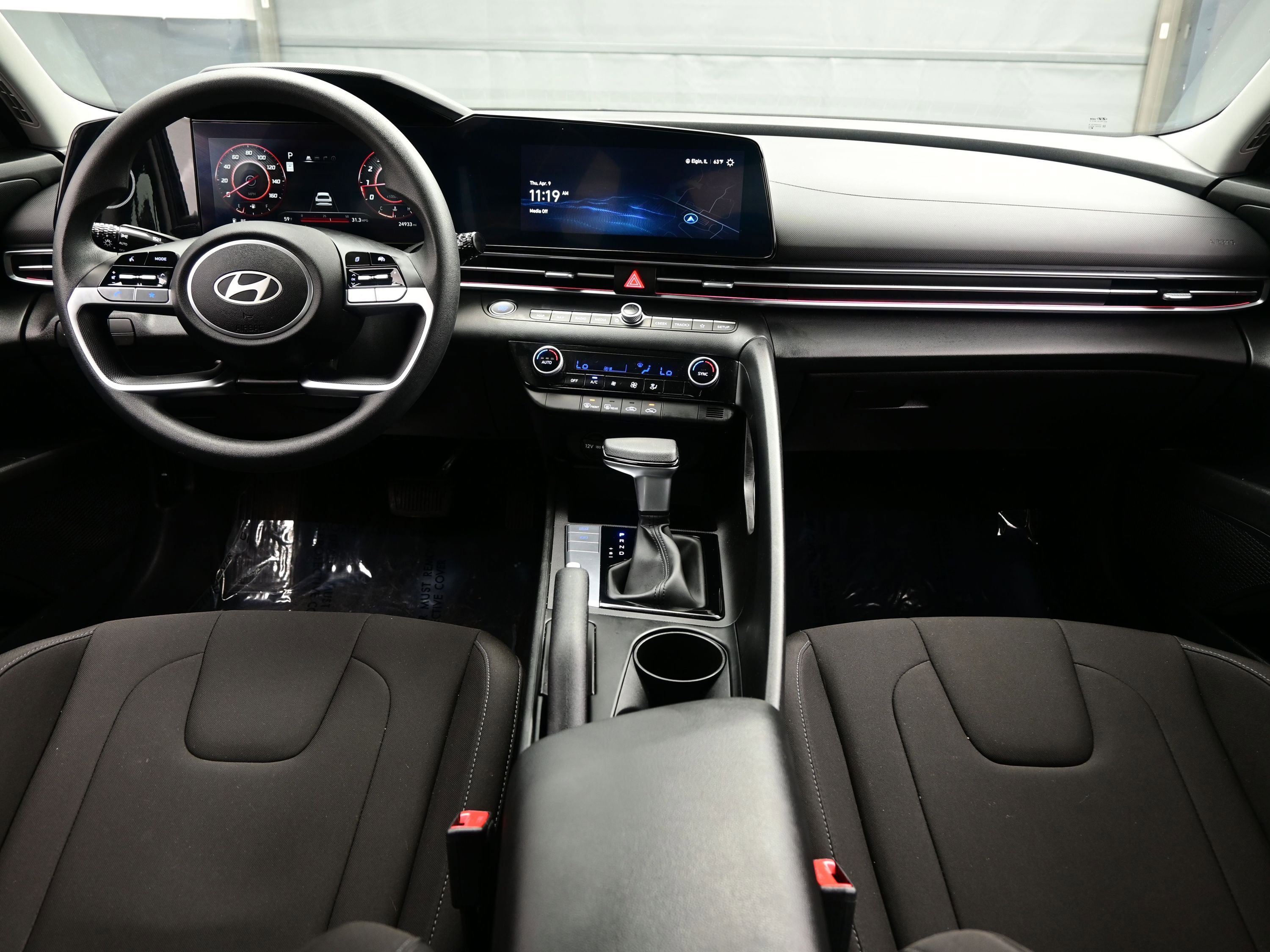 Used 2024 Hyundai Elantra SEL image 15