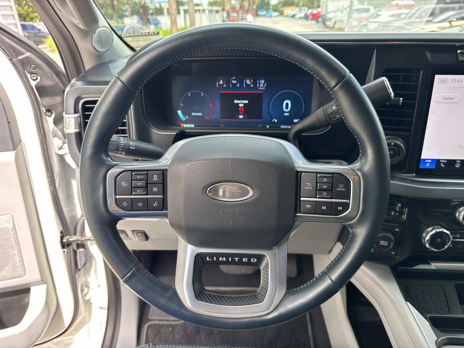 Used 2024 Ford F250 Limited w/ FX4 Off-Road Package AWD/4WD image 27