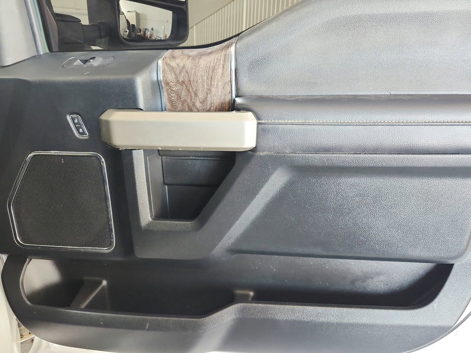 Used 2018 Ford F350 Lariat w/ Lariat Ultimate Package image 45