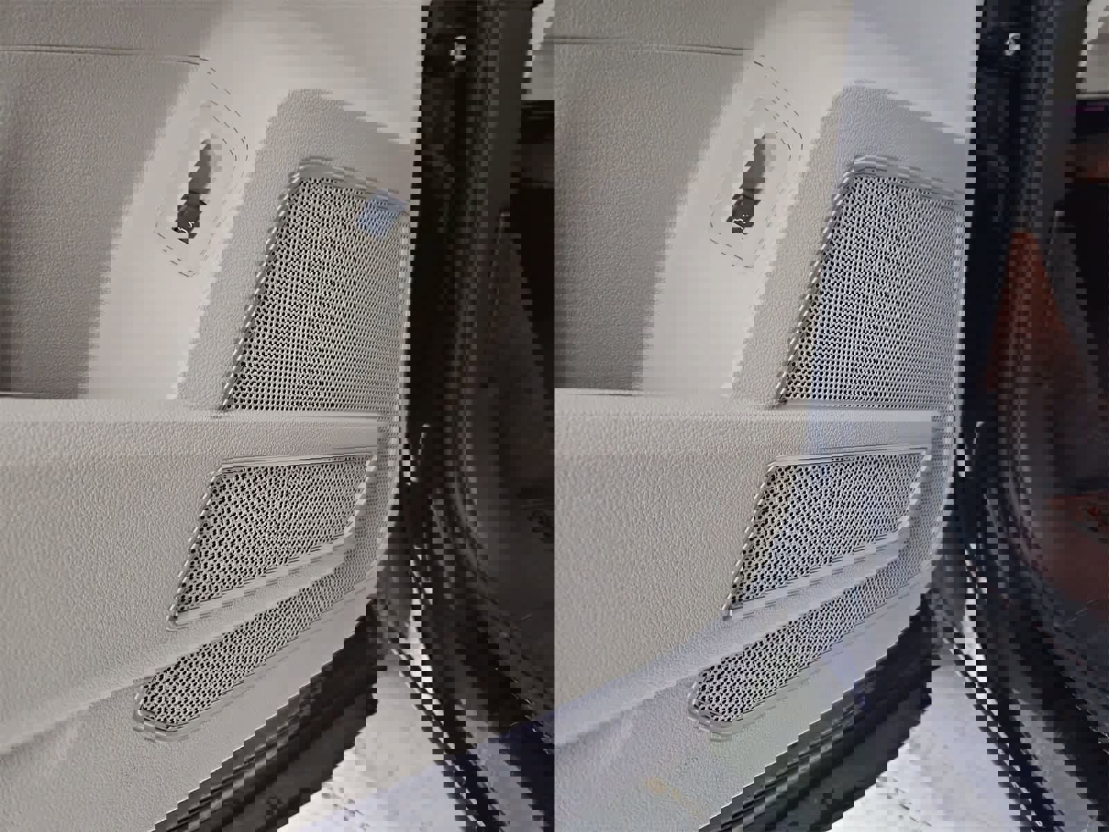 Used 2019 Volkswagen Atlas SEL image 32