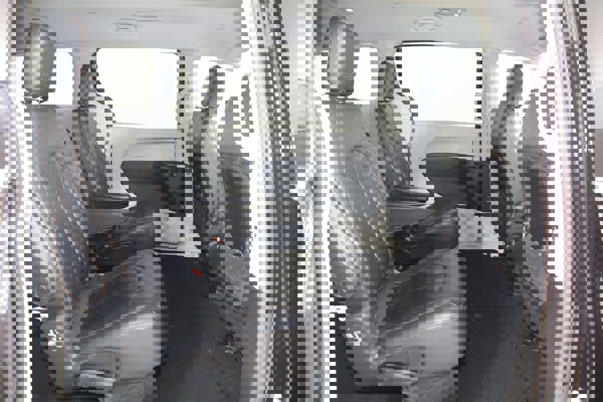 Used 2017 Chrysler Pacifica Touring-L image 13