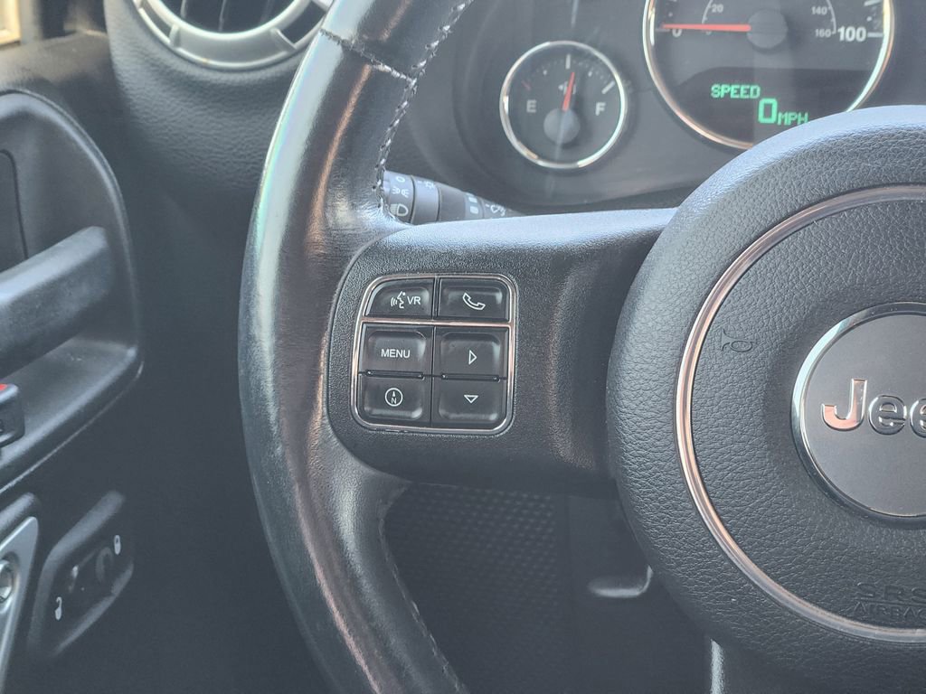 Used 2016 Jeep Wrangler Unlimited Sahara w/ Connectivity Group image 25