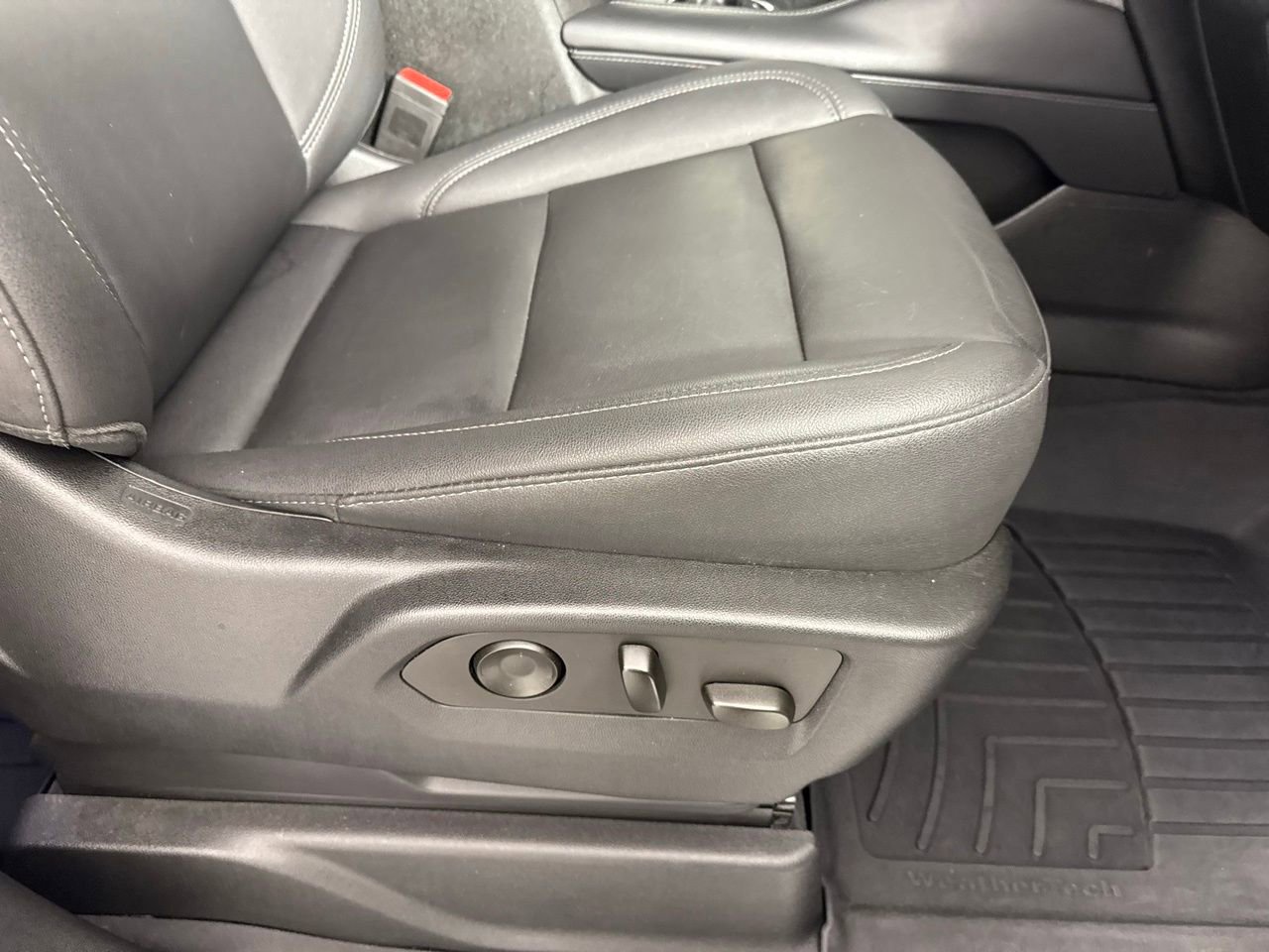 Used 2022 Chevrolet Tahoe Z71 image 35