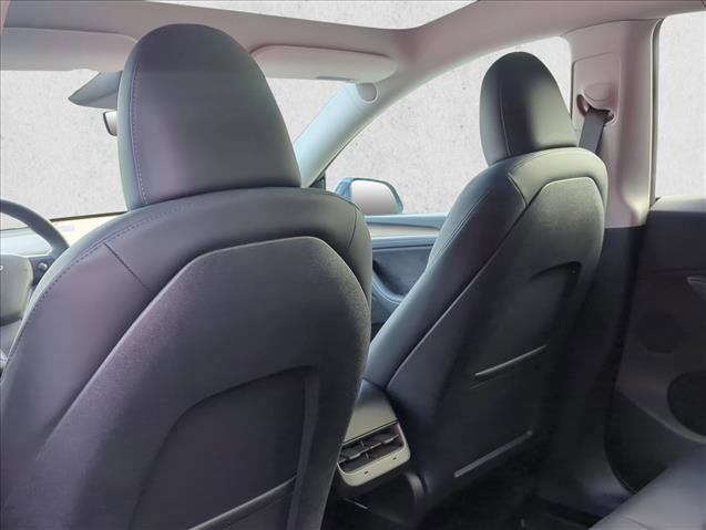 Used 2024 Tesla Model Y Long Range image 15