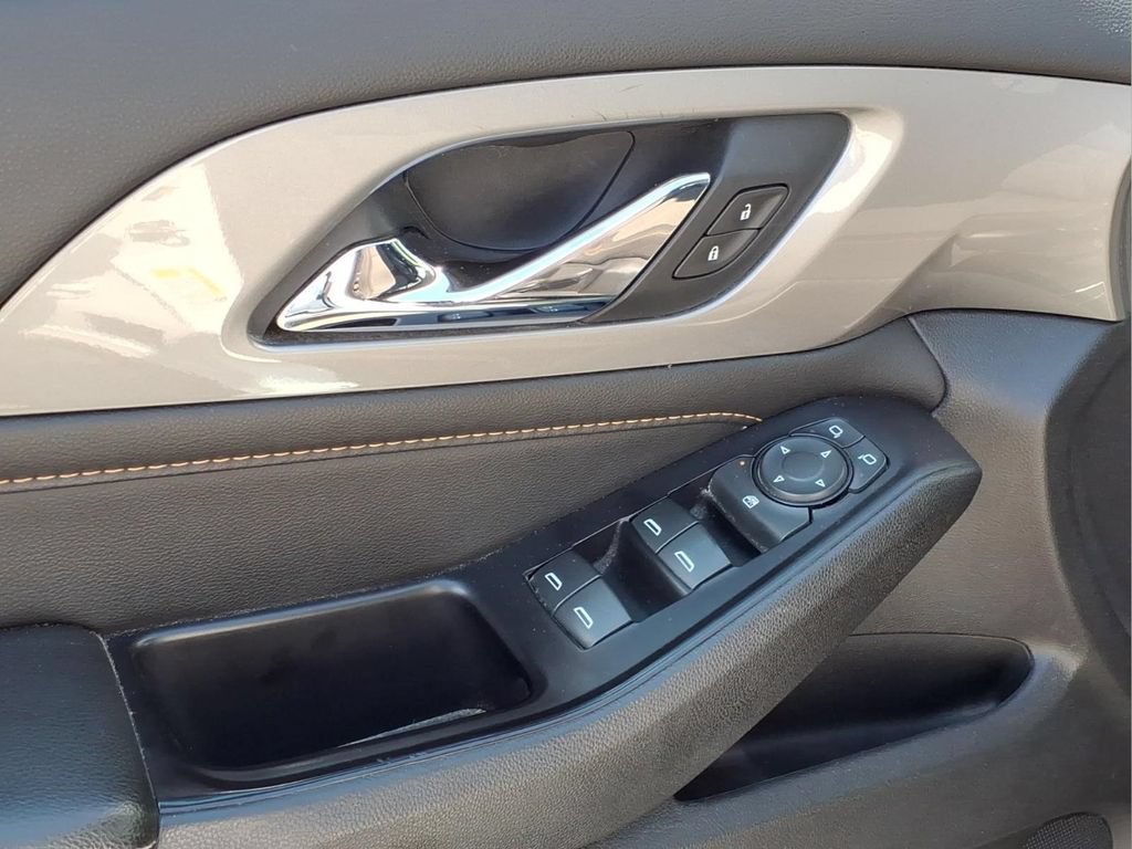 Used 2020 Chevrolet Traverse LS w/ LPO, Floor Liner Package FWD image 16
