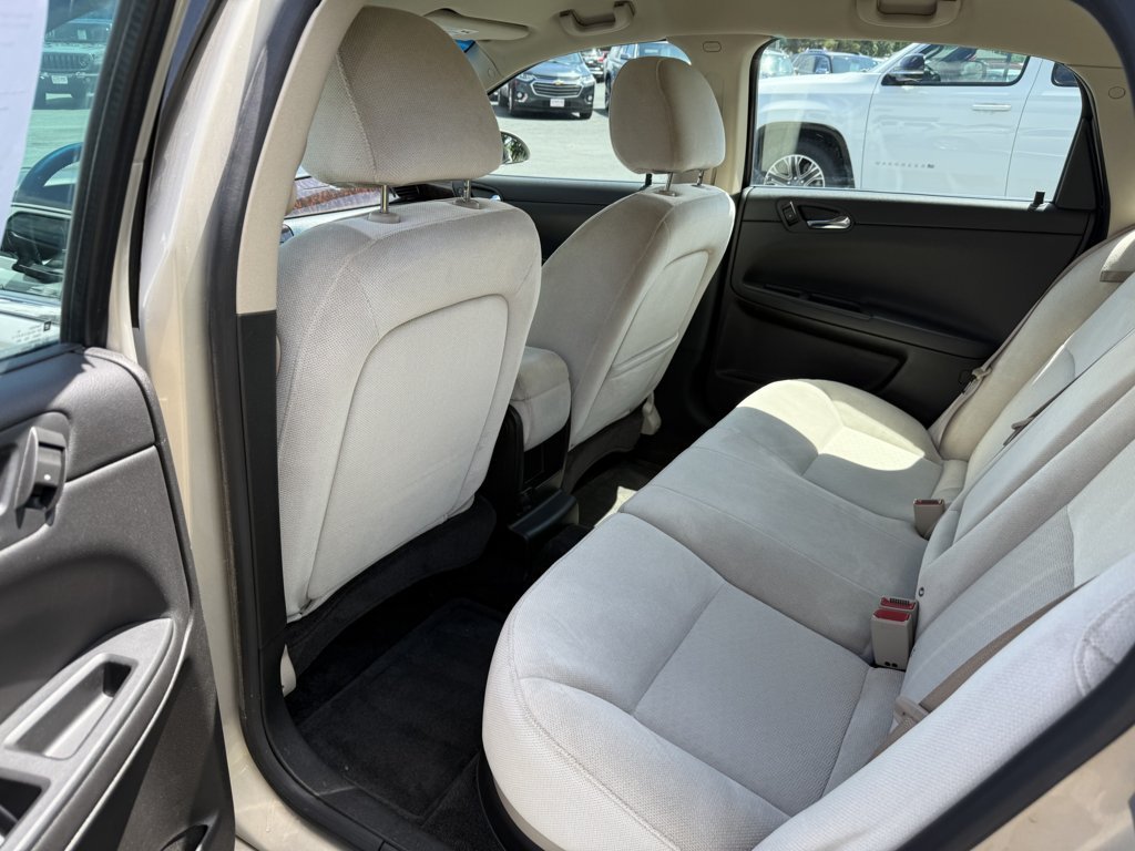 Used 2012 Chevrolet Impala LT FWD image 11
