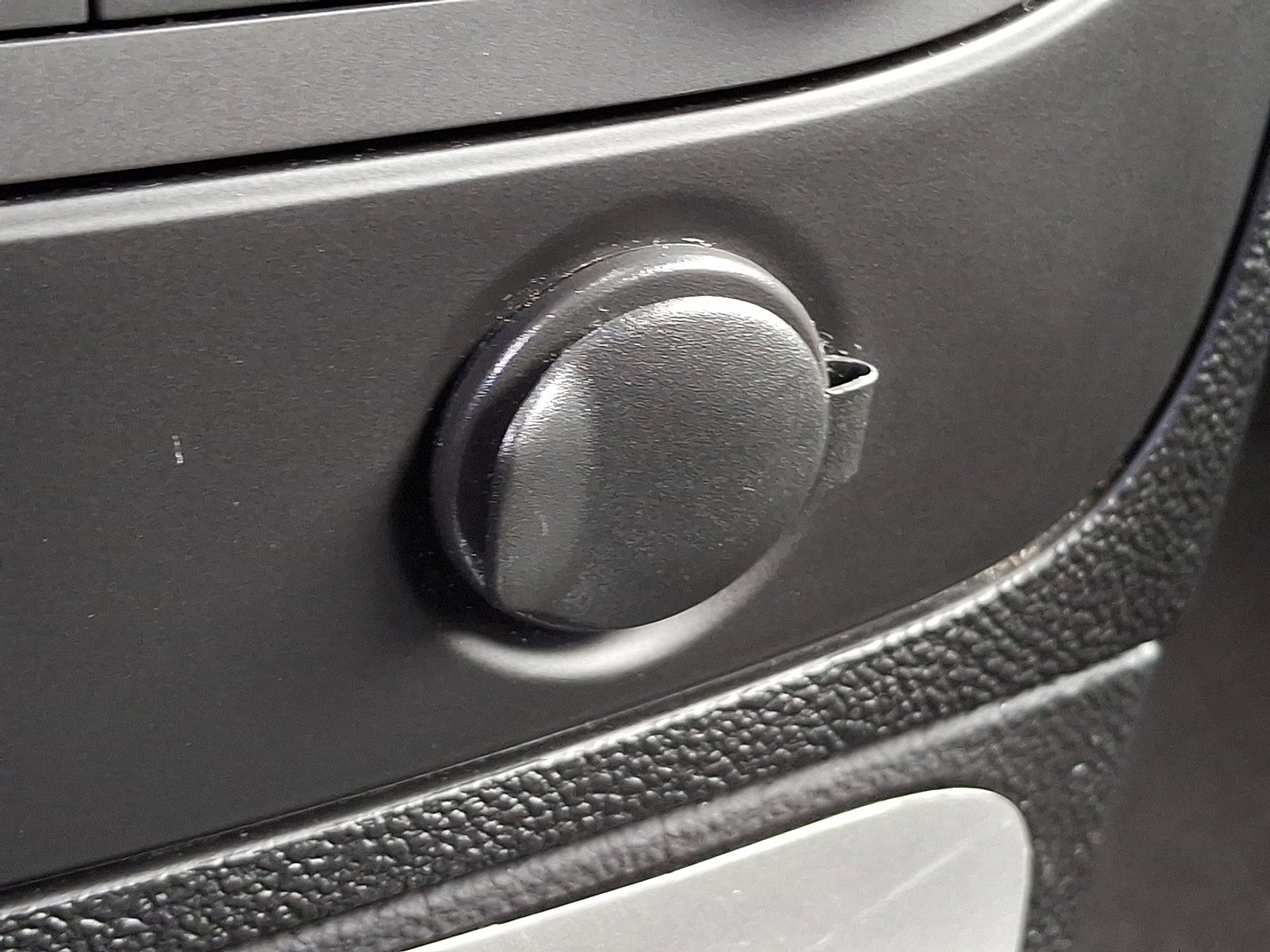 Used 2010 Chevrolet HHR LS image 23