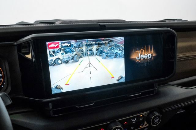 Used 2025 Jeep Gladiator Rubicon w/ Safety Group AWD/4WD image 75