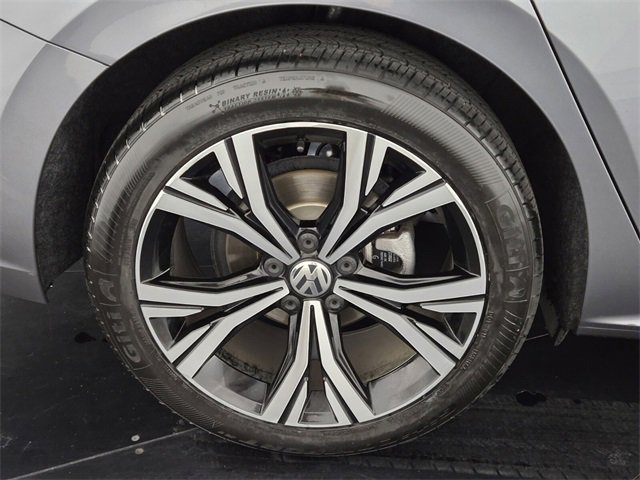 Used 2020 Volkswagen Passat 2.0T SEL image 10