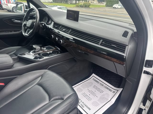 Used 2017 Audi Q7 3.0T Premium Plus w/ Premium Plus Package AWD/4WD image 37