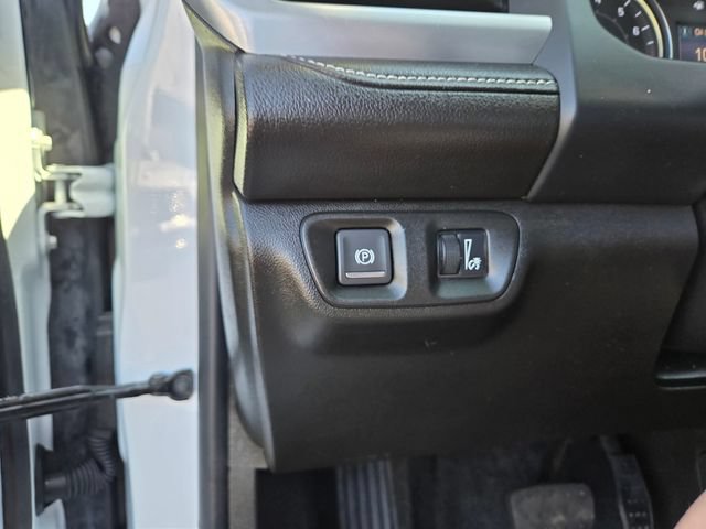 Used 2021 GMC Acadia SLE w/ LPO, Floor Liner Package FWD image 16