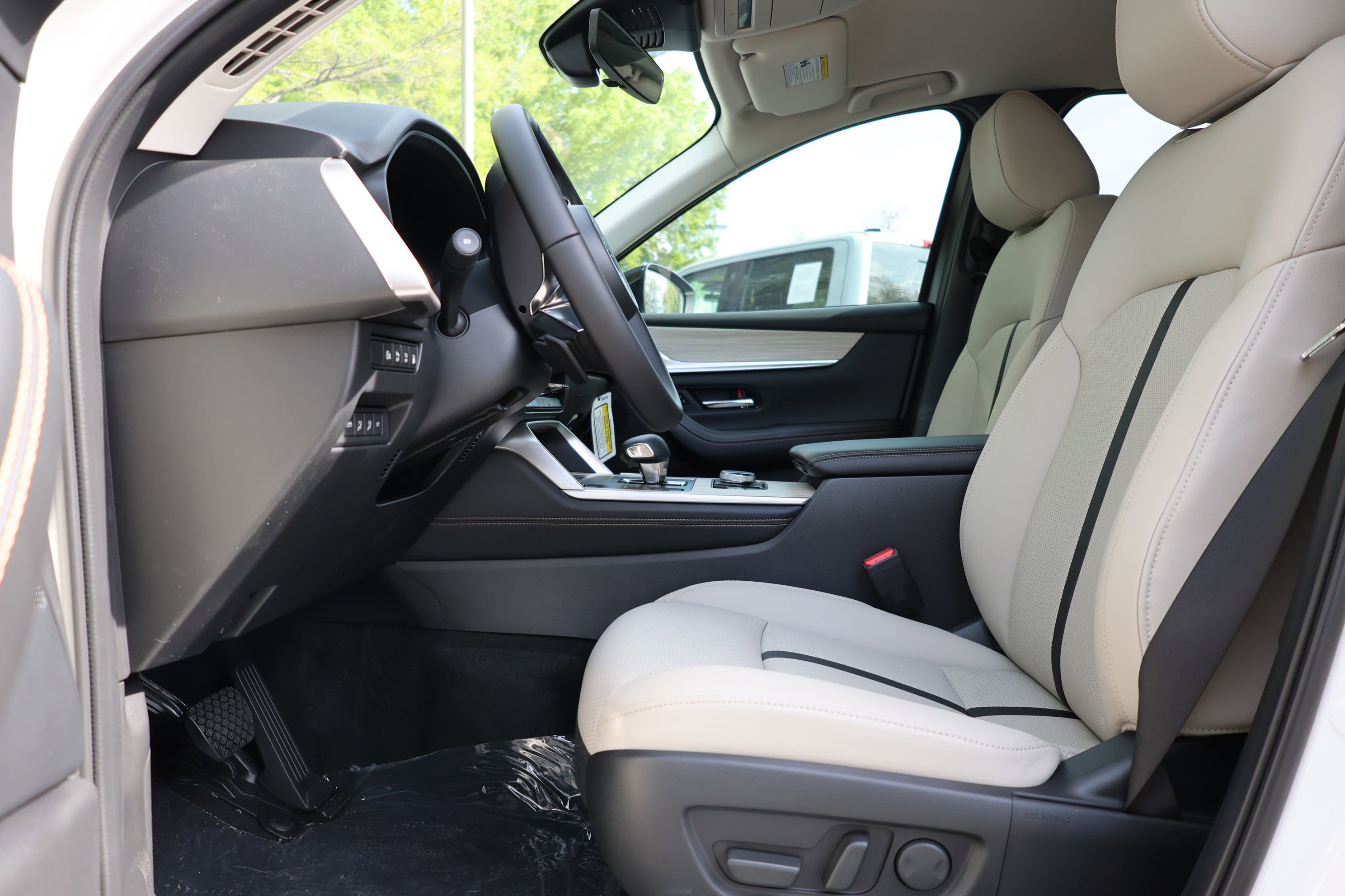 New 2026 MAZDA CX-70 SC AWD/4WD image 8