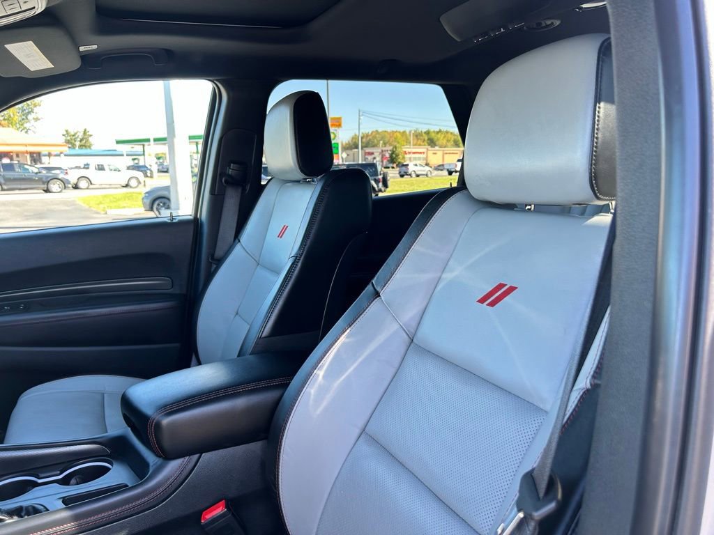 Used 2024 Dodge Durango GT image 16