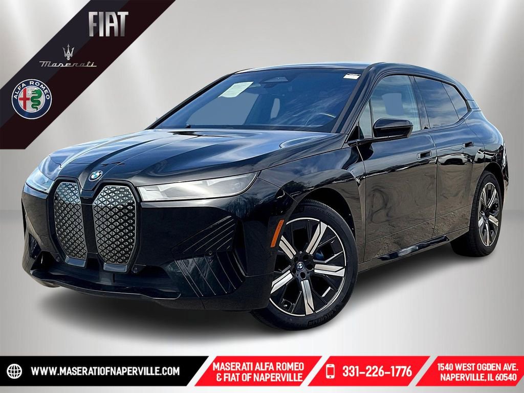 Used 2023 BMW iX xDrive50 w/ Sport Package AWD/4WD image 1