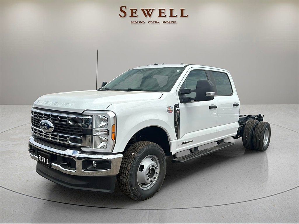 New 2025 Ford F350 XL w/ XL Chrome Package image 1