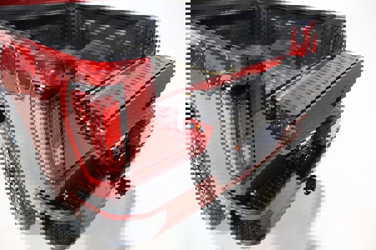 Used 2022 GMC Sierra 3500 Denali w/ Denali Ultimate Package image 18