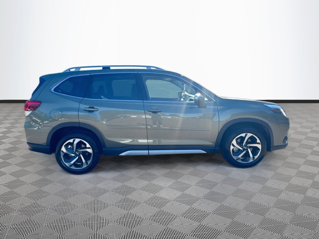 Certified 2023 Subaru Forester Touring AWD/4WD image 33