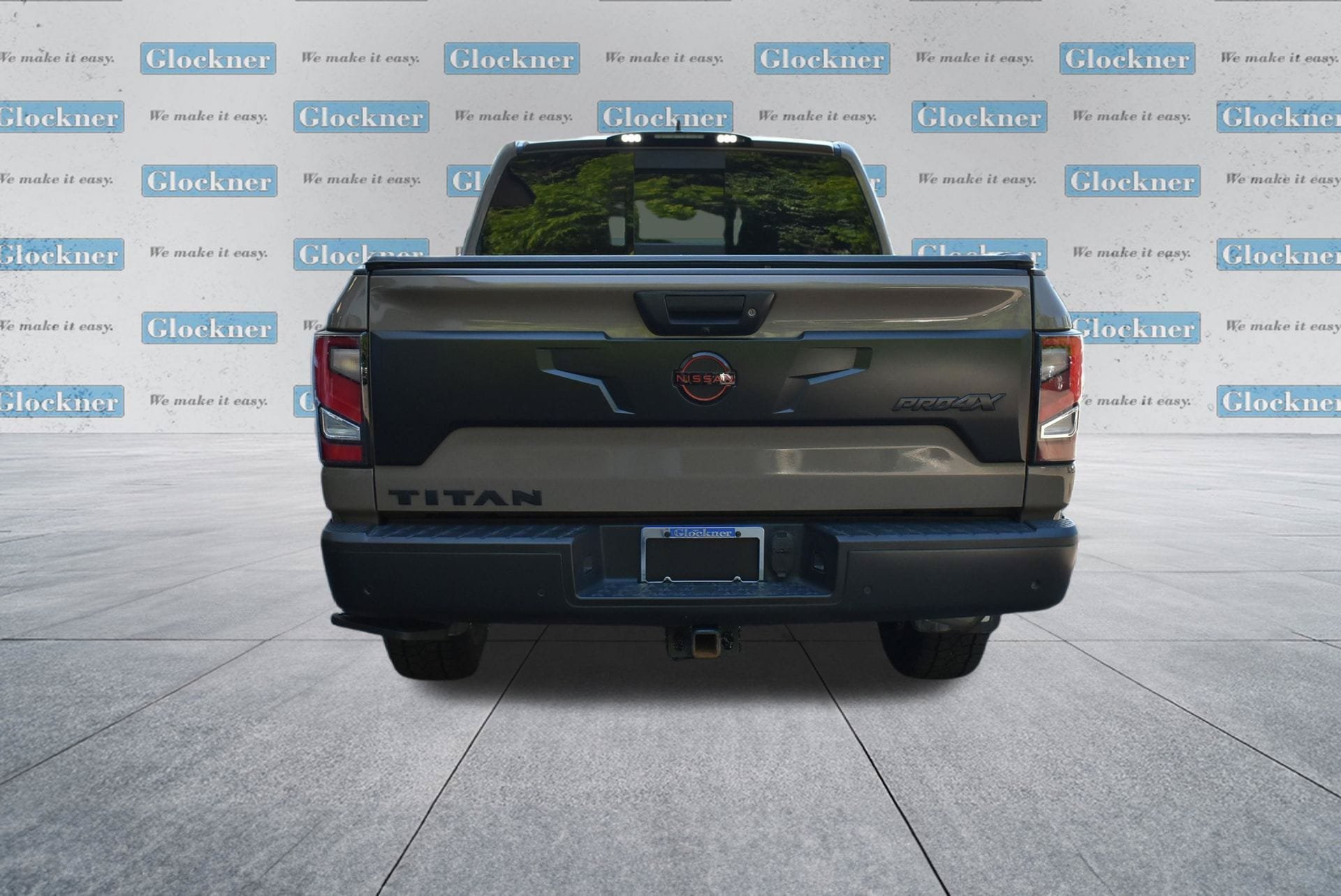 Used 2024 Nissan Titan PRO-4X w/ Pro-4x Convenience Package AWD/4WD image 7