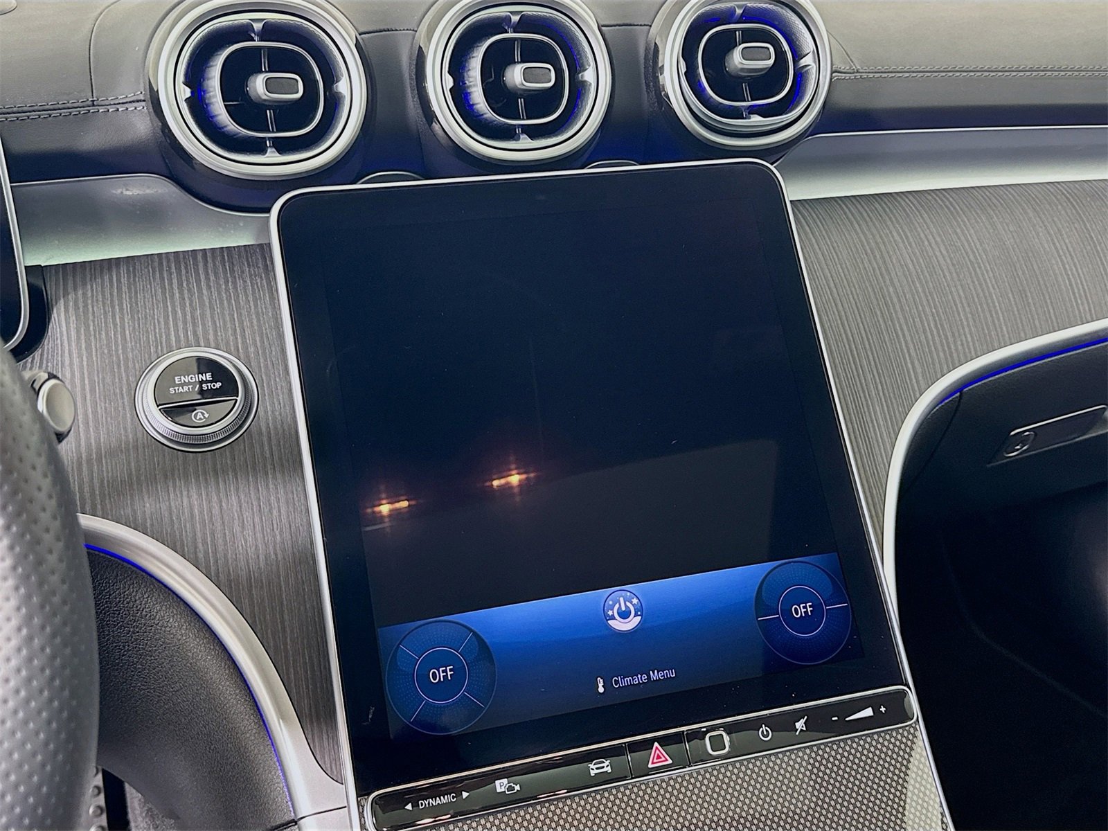 Used 2024 Mercedes-Benz CLE 300 4MATIC Coupe image 13