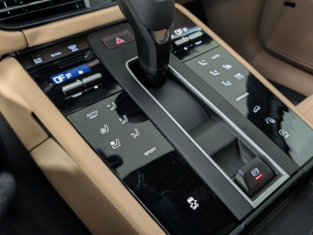 New 2026 Porsche Macan image 34