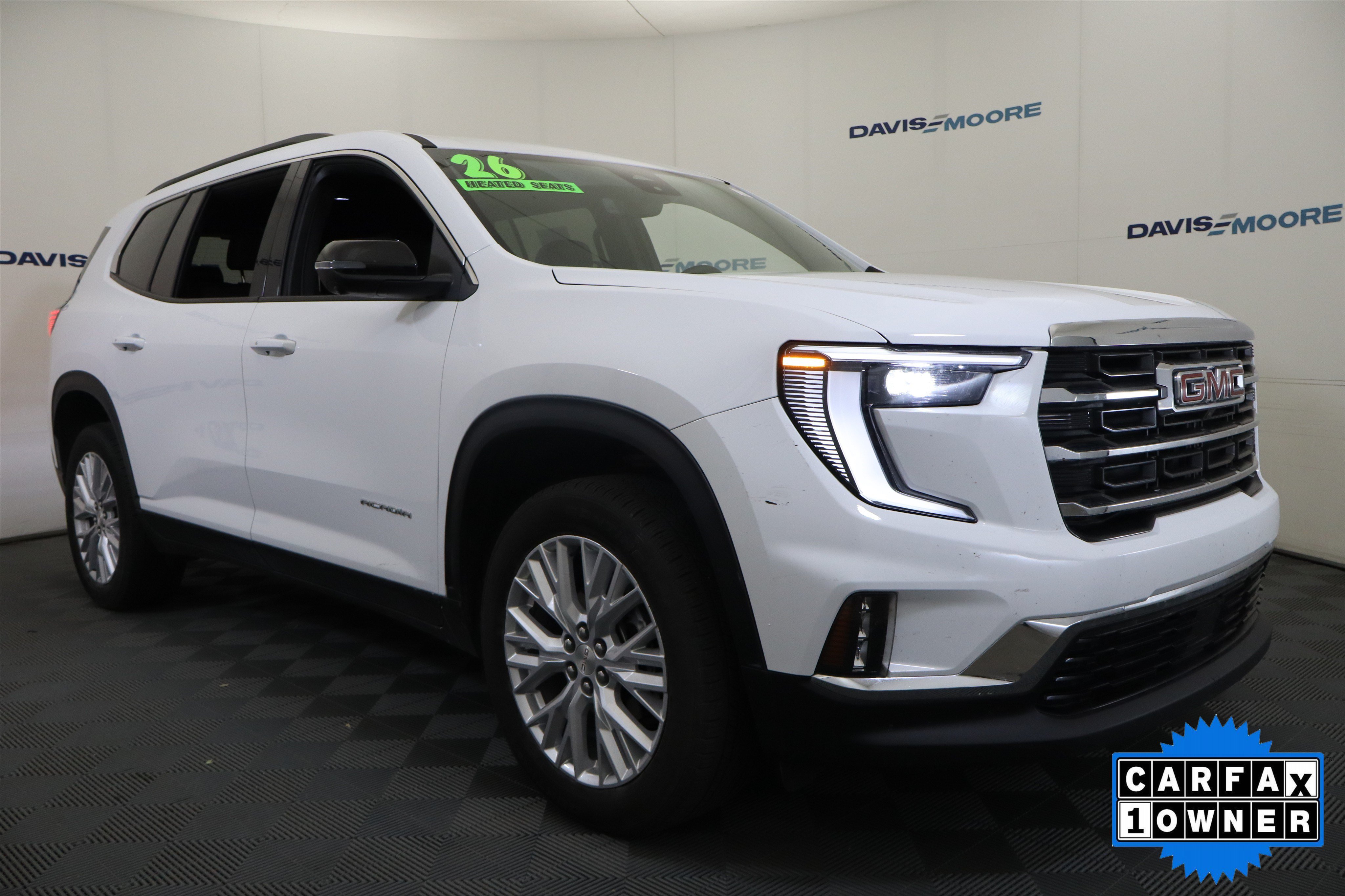 Used 2026 GMC Acadia Elevation w/ Elevation Premium Package FWD image 3