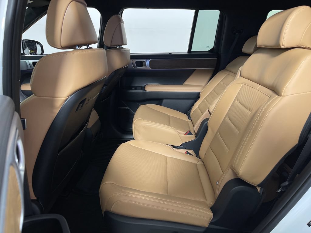New 2026 Hyundai Santa Fe Calligraphy AWD/4WD image 13