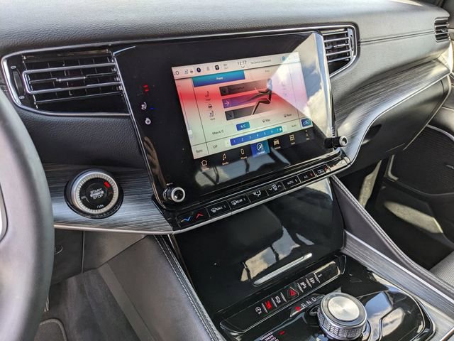 Used 2024 Jeep Wagoneer L Series II w/ Flexible Seating Group image 25