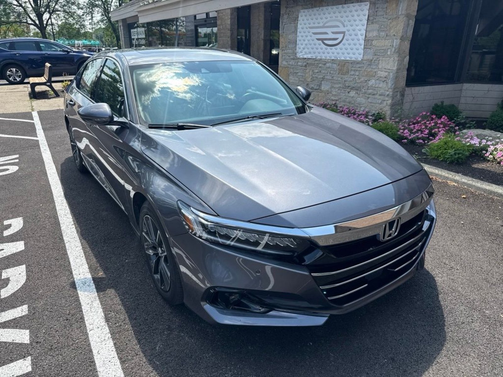 Used 2021 Honda Accord EX-L image 5