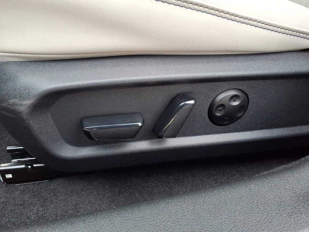 New 2026 Nissan Sentra SL image 25