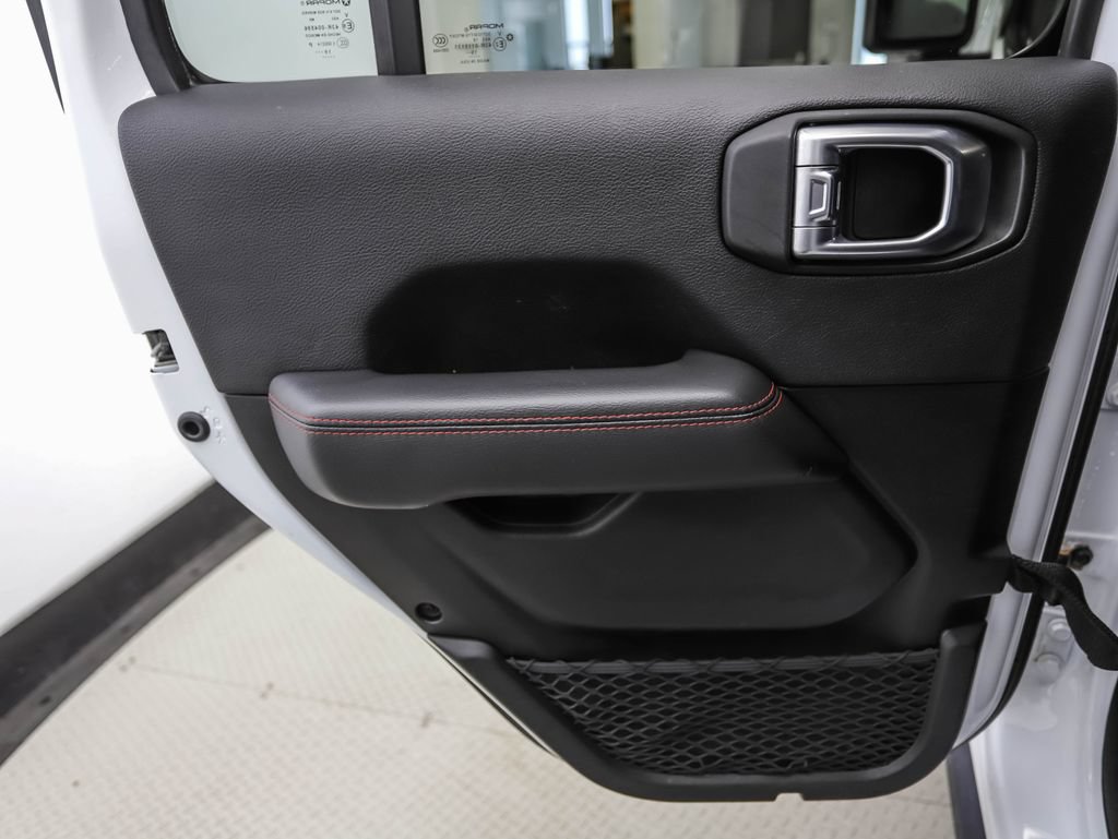 Used 2020 Jeep Wrangler Unlimited Rubicon w/ Dual Top Group AWD/4WD image 20