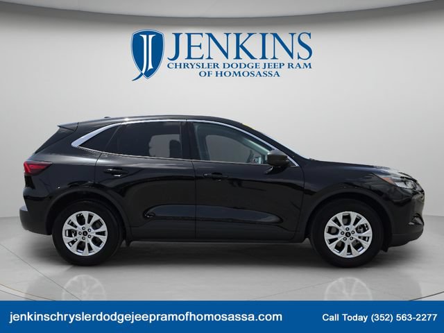 Used 2024 Ford Escape Active w/ Tech Pack #1 FWD image 3