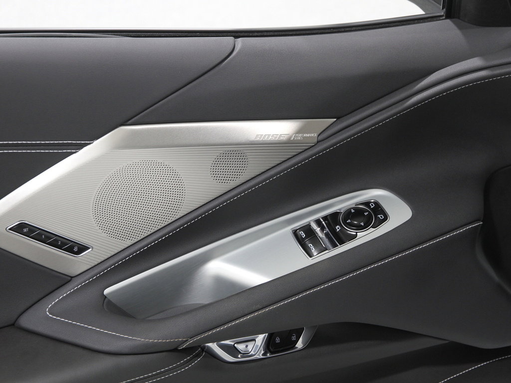 Used 2025 Chevrolet Corvette Stingray Preferred Cpe w/ 2LT image 5