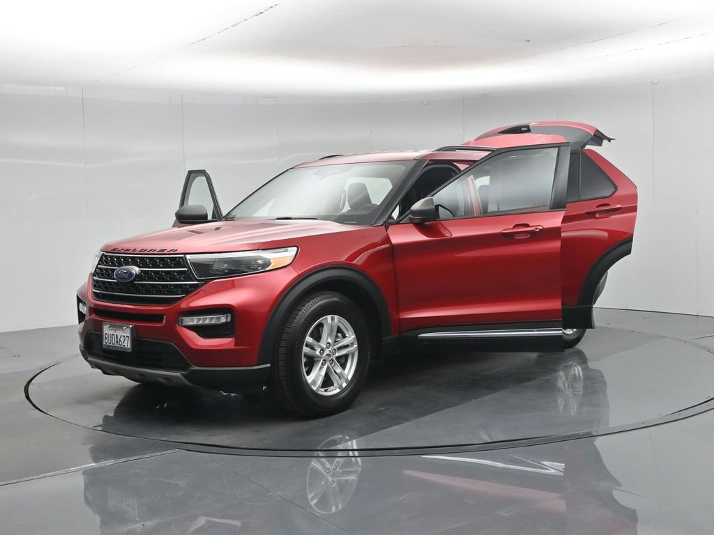 Certified 2020 Ford Explorer XLT w/ Equipment Group 202A image 37