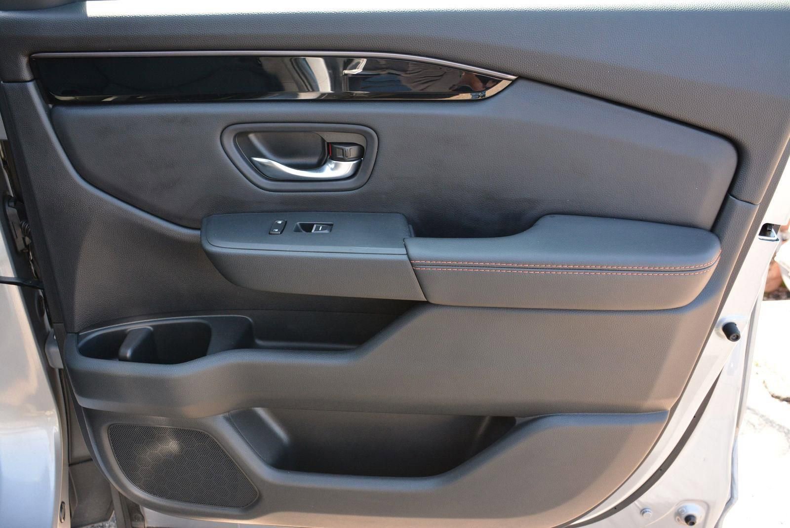 Used 2025 Honda Pilot TrailSport image 22