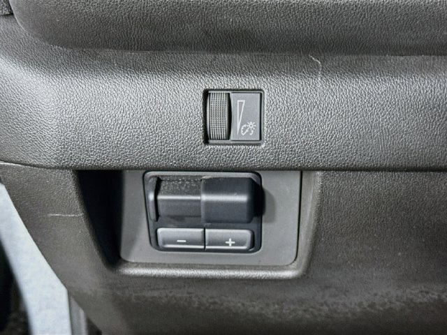 Used 2025 Chevrolet Colorado Trail Boss AWD/4WD image 10