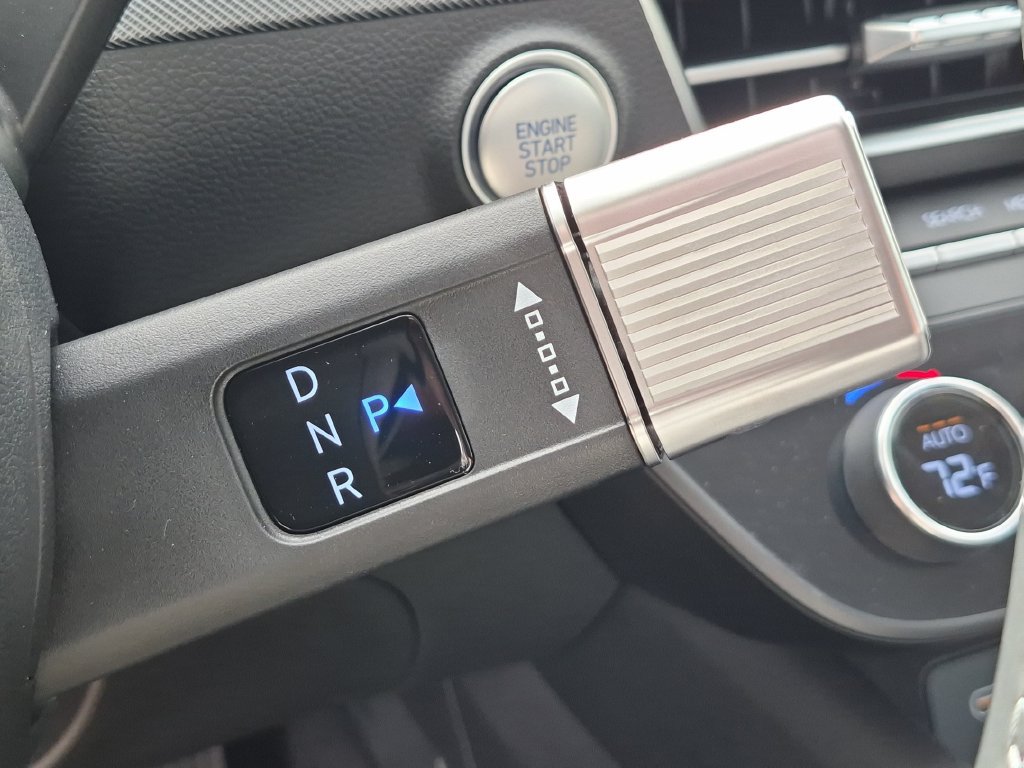 New 2026 Hyundai Sonata SEL FWD image 24