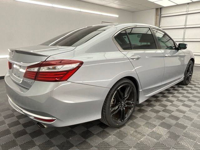 Used 2016 Honda Accord Sport image 21