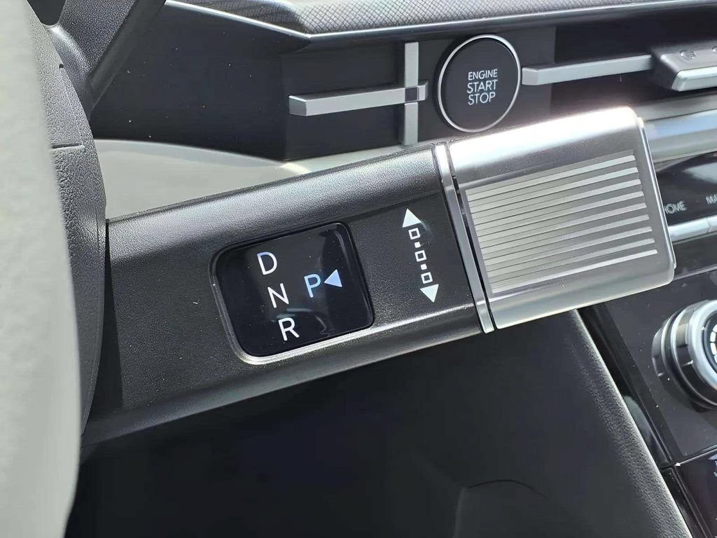 New 2026 Hyundai Santa Fe SE FWD image 9