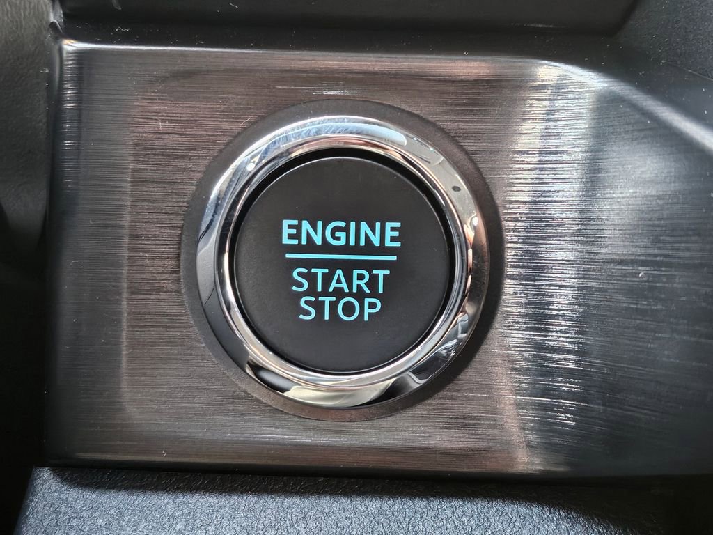 New 2026 Ford F250 Lariat w/ Tremor Off-Road Package image 12